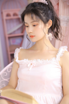 内衣比基尼美女图片